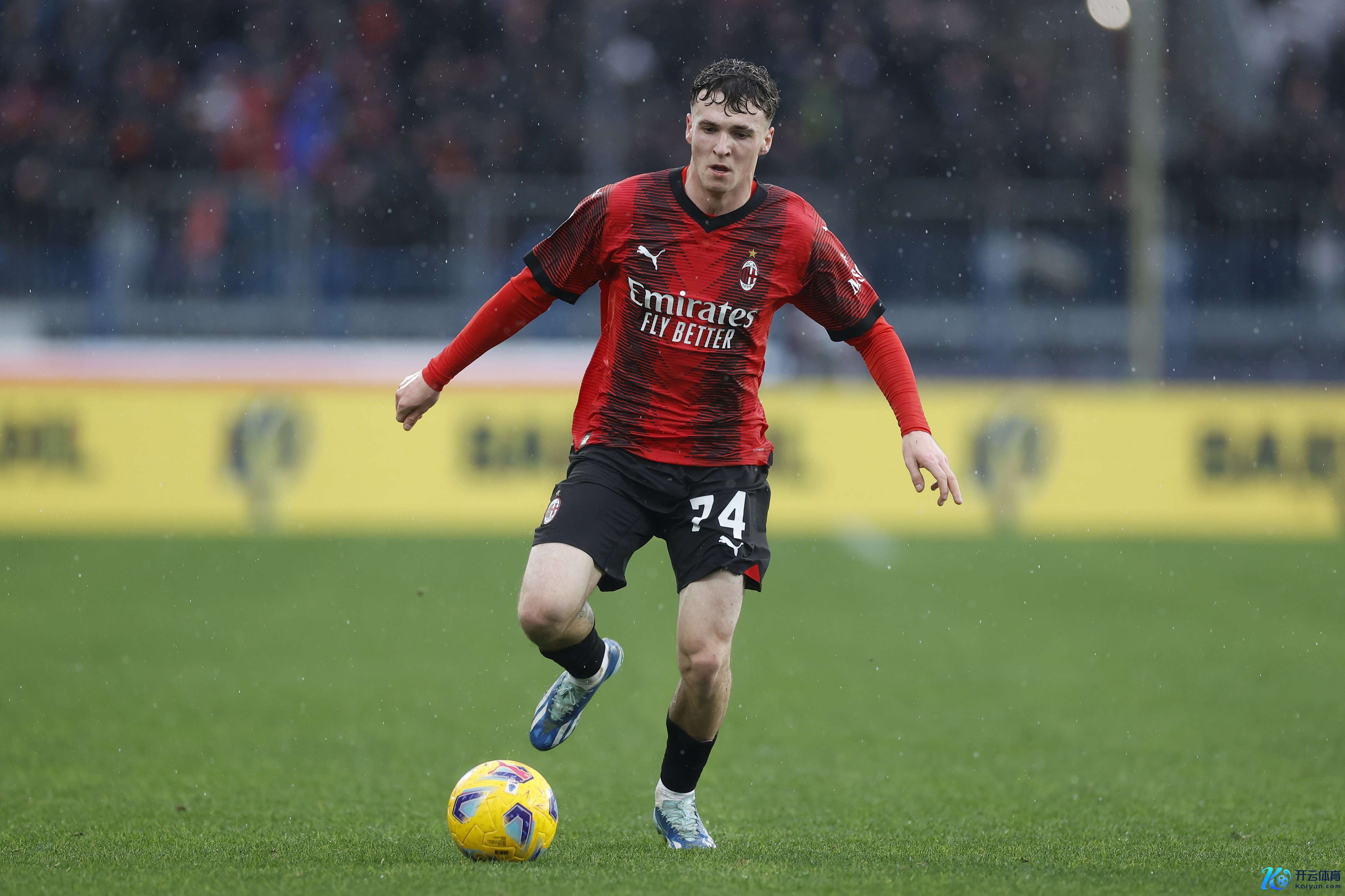 罗体：丰塞卡要让希门尼斯代替受伤的莱奥体育赛事直播，踢左边锋位置